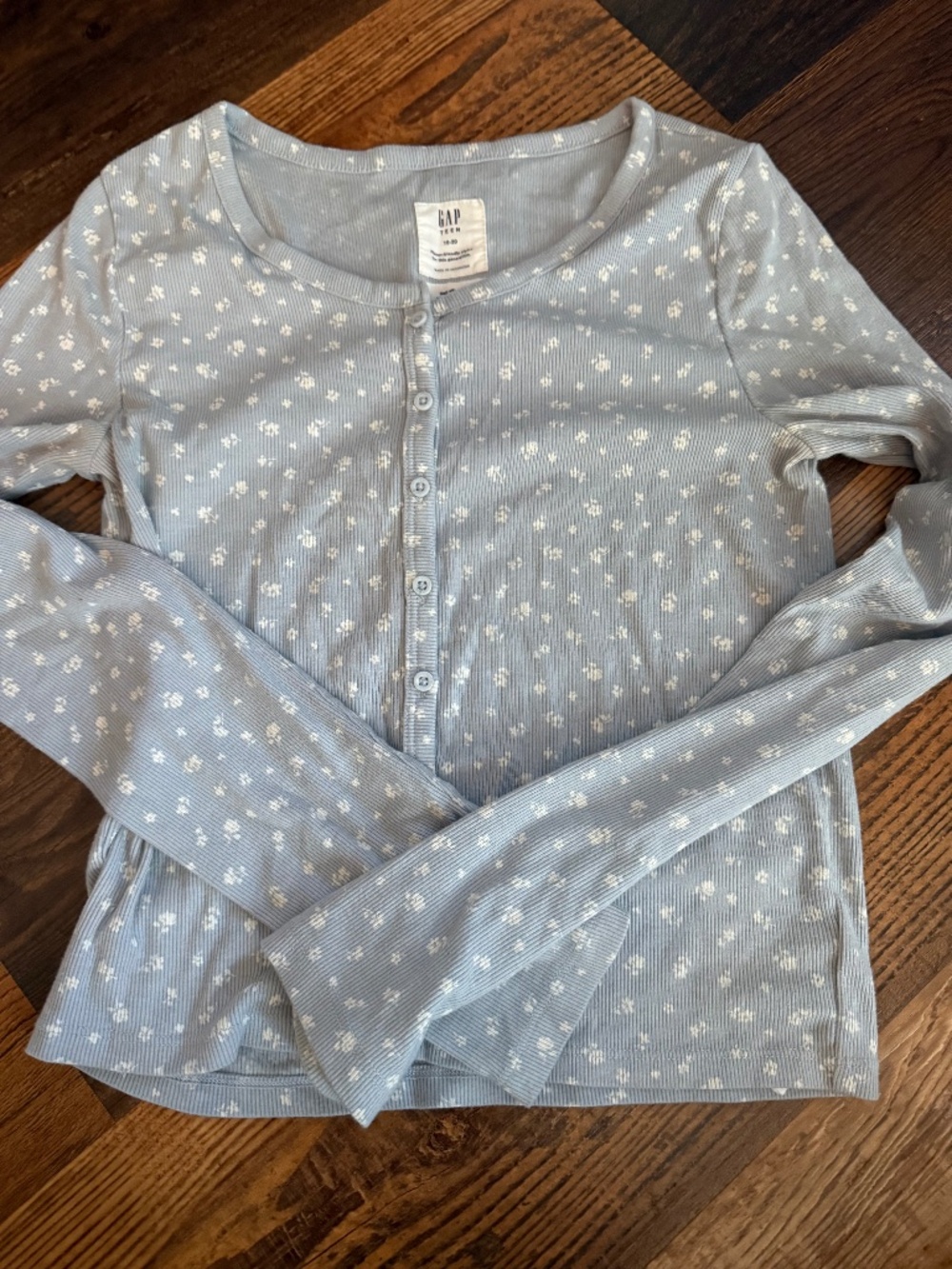 Baby blue long sleeve baby tee